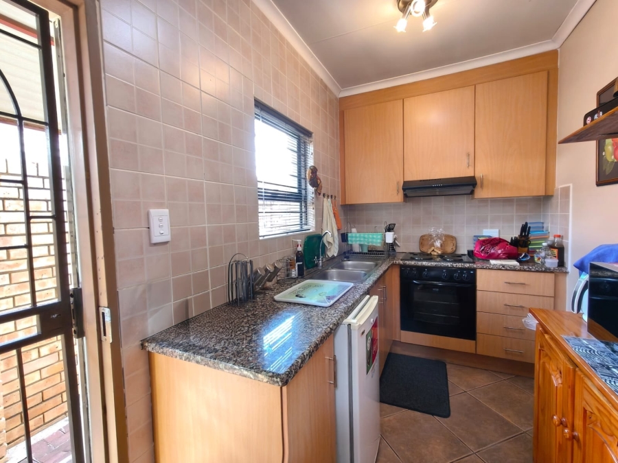 2 Bedroom Property for Sale in Potchefstroom North West